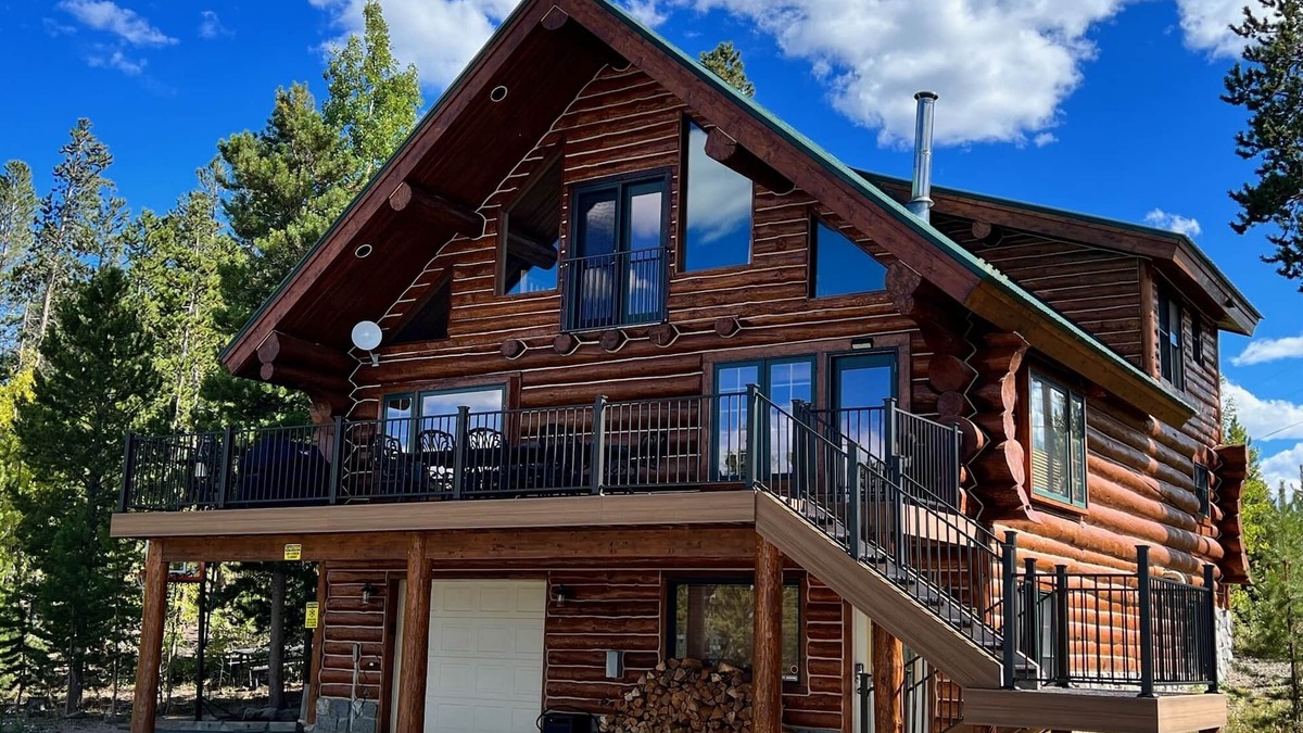 Winter Park Highlands House | Fabulous Log Home - 2 Master Bedrooms!