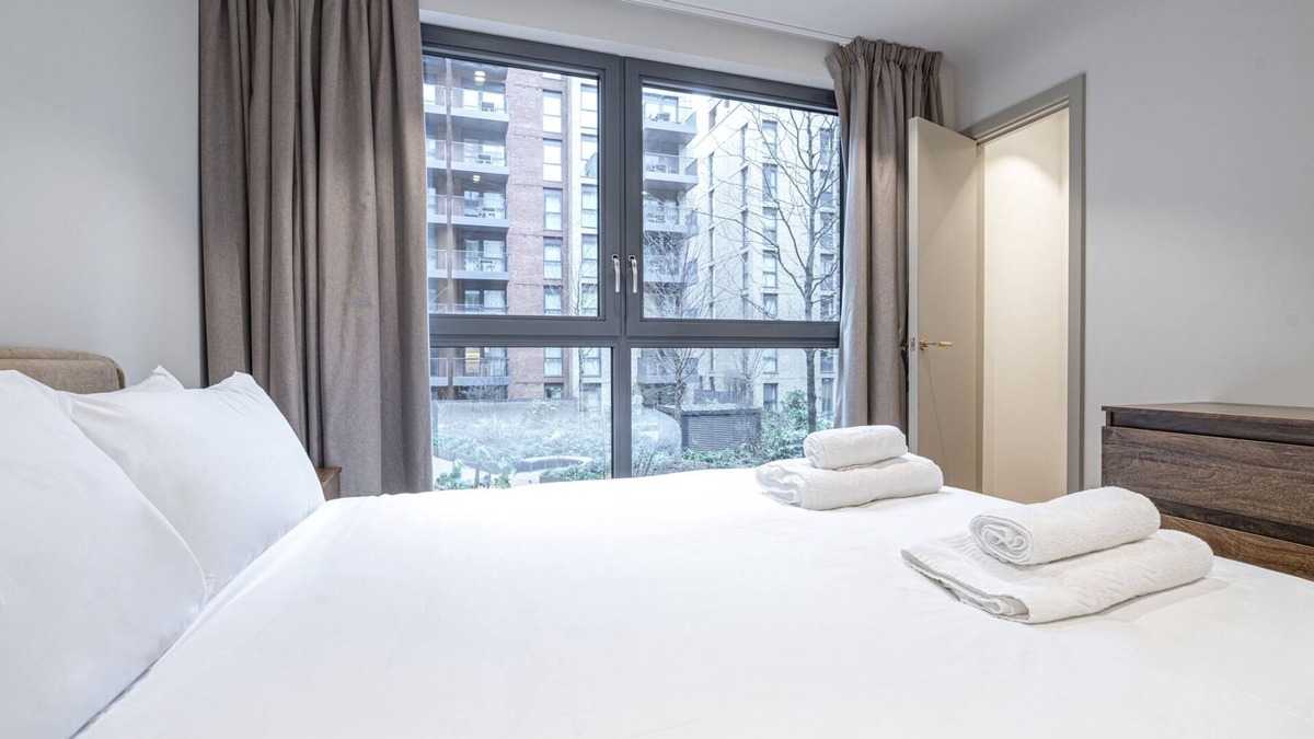 Tottenham Hale Apartment | Fabulous North London Flat
