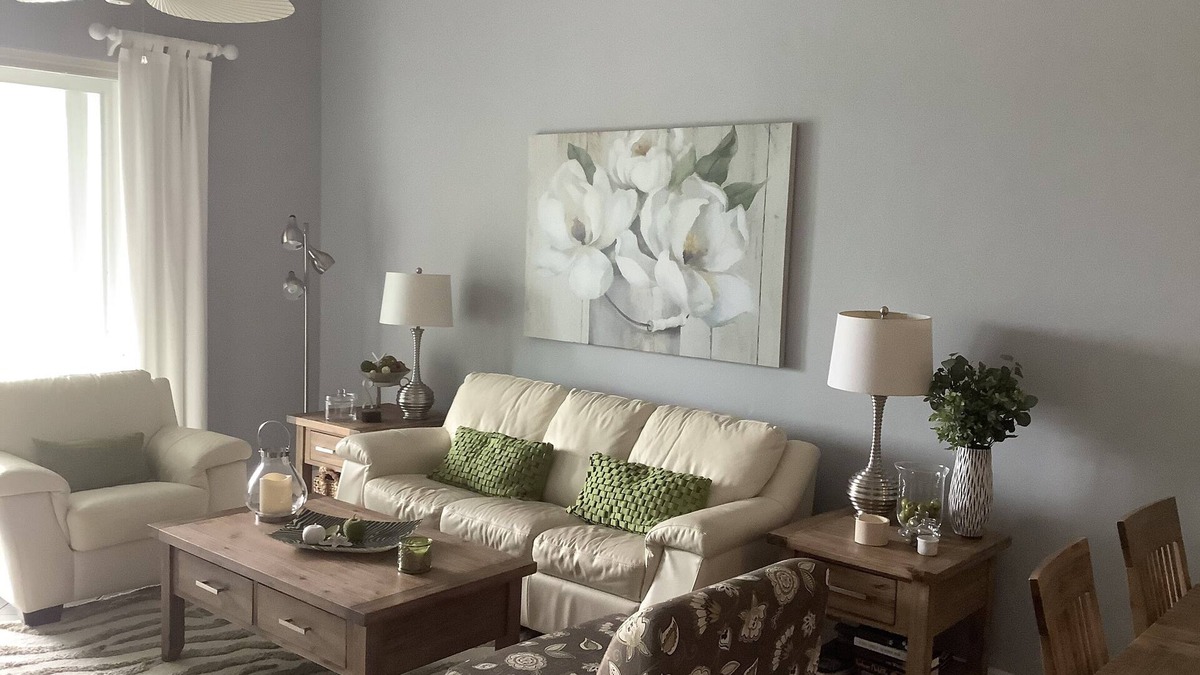 Biggar Condo | Fabulous penthouse condo with golf&lake view, modern furnishings!