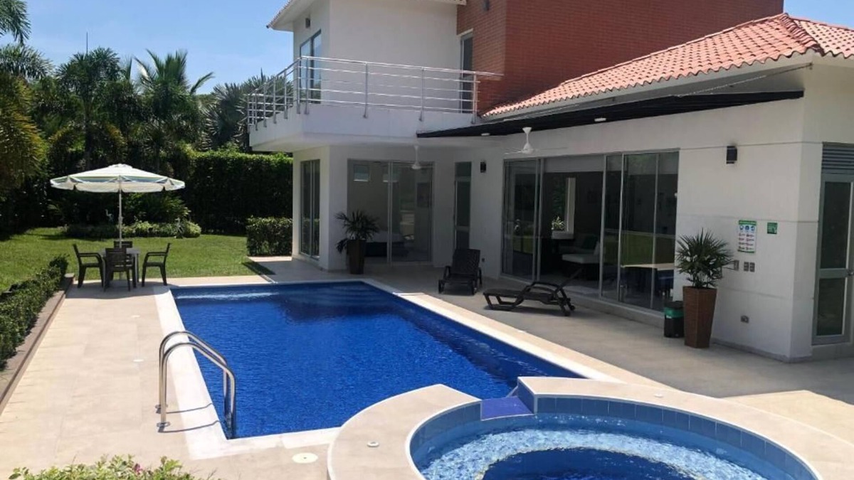 Ricaurte House | Fabulous Resting House in Peñalisa
