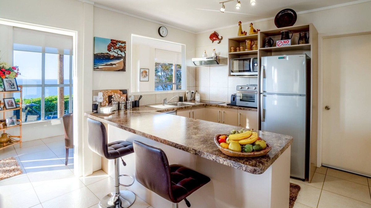 Ngarimu Bay Apartment | Fabulous sea views and sun sets