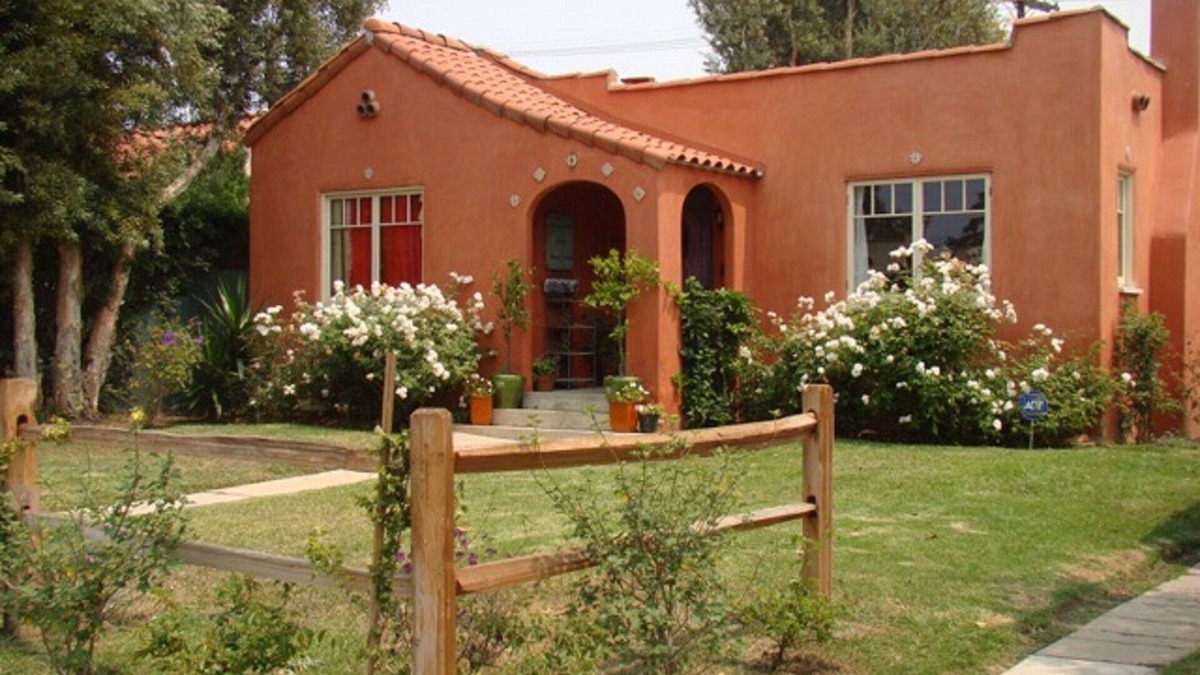 Mar Vista House | FABULOUS SPANISH STYLE DREAM HOME WITH LARGE DECK/YARD MAR VISTA CLOSE TO BEACH