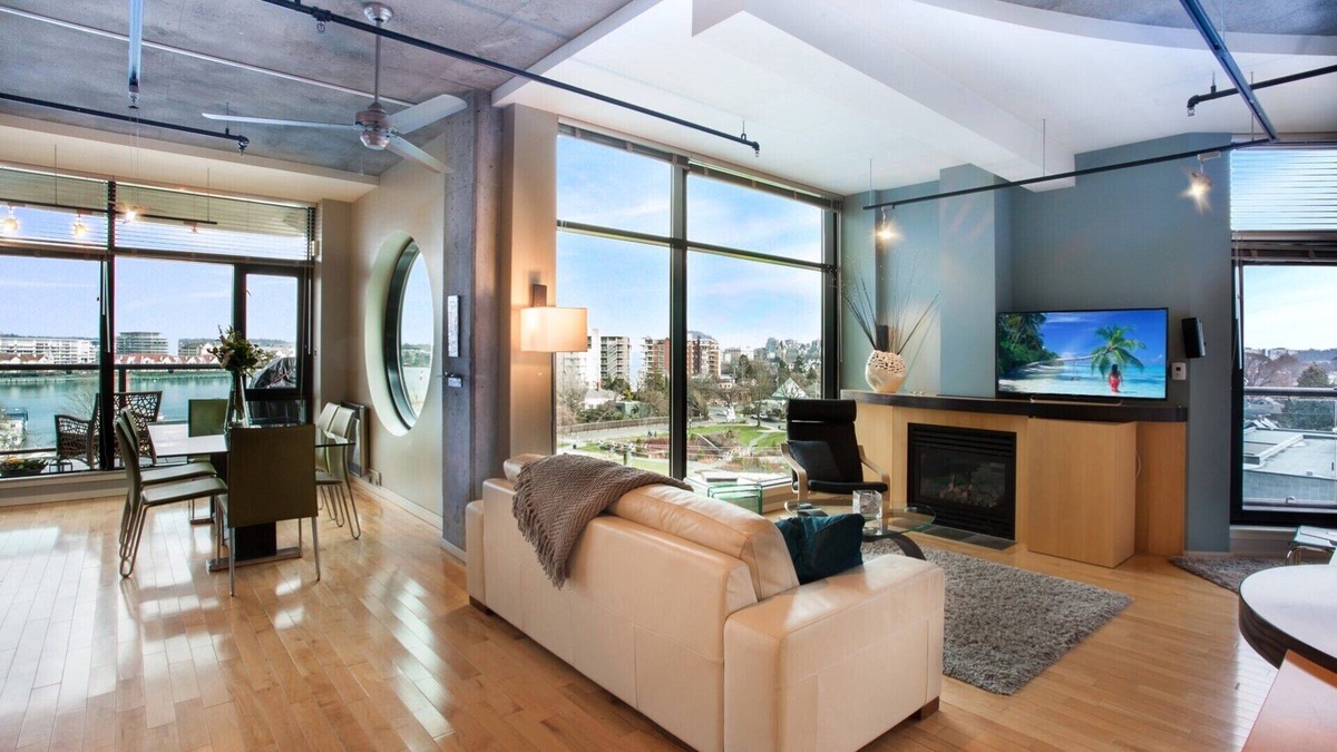 James Bay Condo | FABULOUS Ultra Modern Harbourview Getaway Downtown