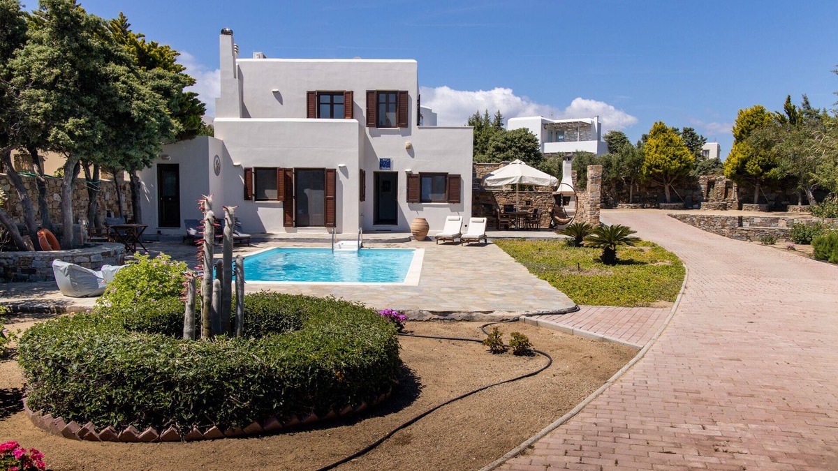 Agios Prokopios Villa | Fabulous Vacation Villa