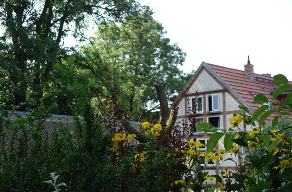 Quappendorf House | Fachwerkhaus am Fluss