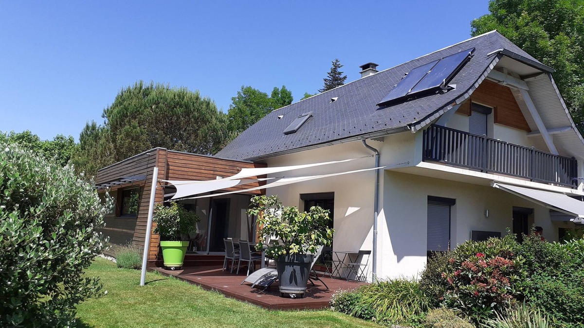 Antist House | FACING THE PYRENEES, MAGNIFICENT, VERY COMFORTABLE HOUSE IN WOODED GROUNDS