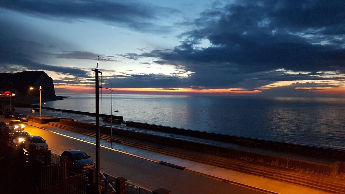 Veulettes-sur-Mer Apartment | "FACING THE SEA" VEULETTES SUR MER APARTMENT