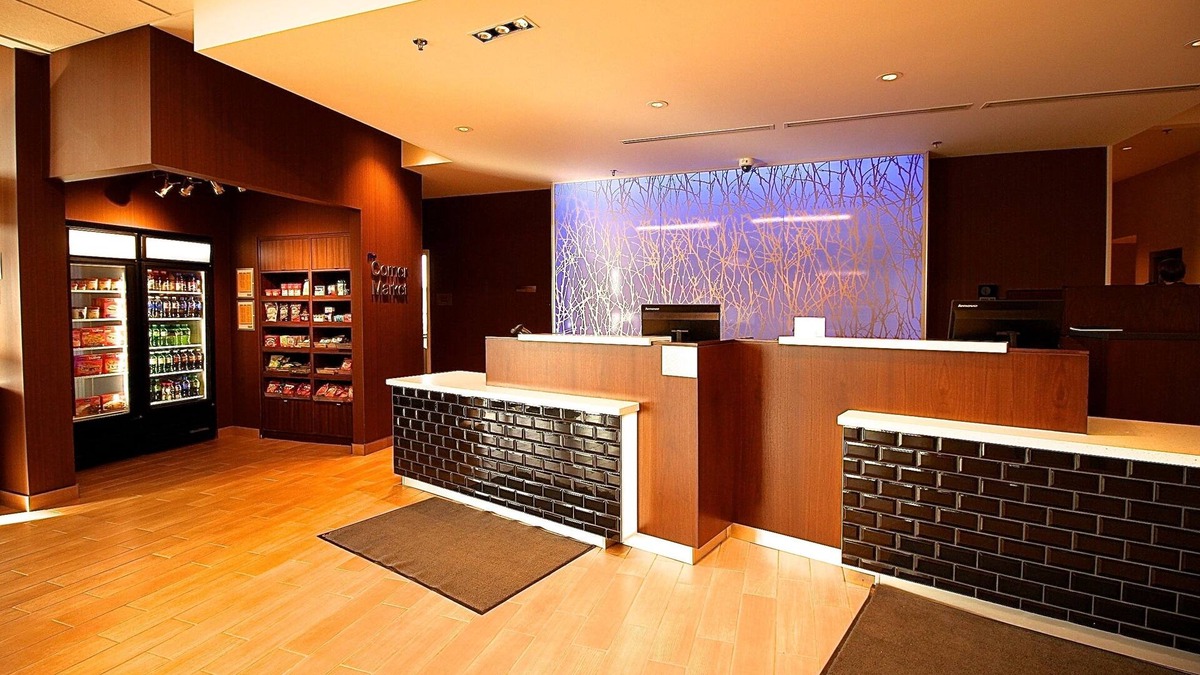 Regina Hotel | Fairfield by Marriott® Inn & Suites Regina