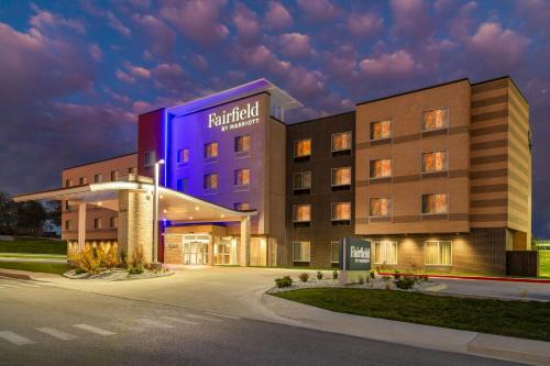 I-435 West KC-KS Hotel | Fairfield by Marriott Inn & Suites Kansas City at The Legends