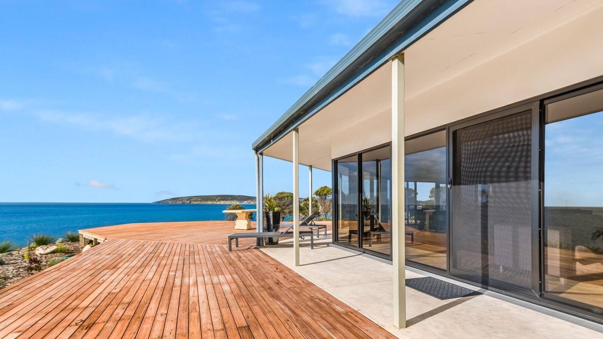 Emu Bay House | Fairfield House - 17 Rookery Road