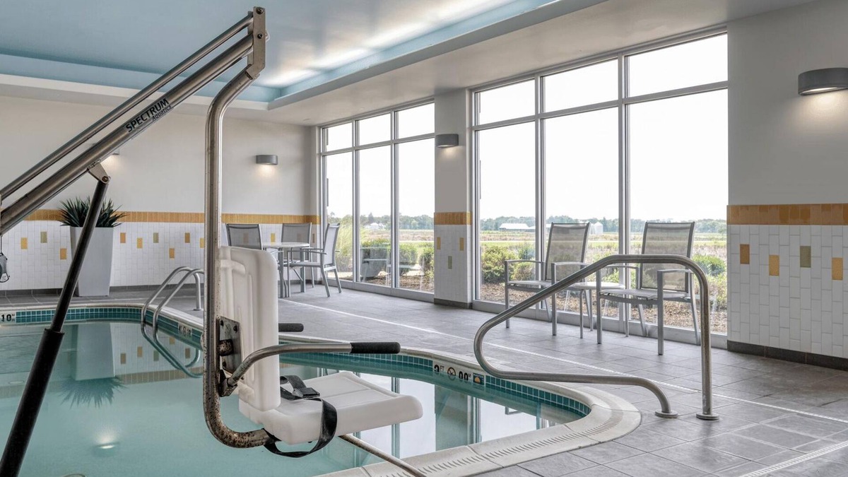 Octa Hotel | Fairfield Inn & Suites Jeffersonville I-71