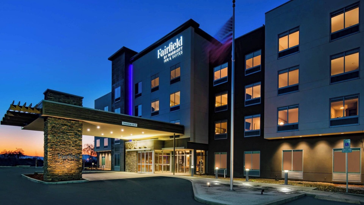 Downtown Klamath Falls Hotel | Fairfield Inn & Suites by Marriott Klamath Falls