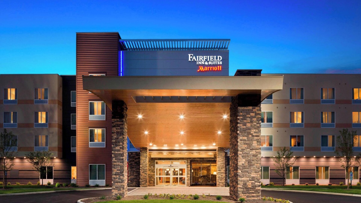 Fairlawn Hotel | Fairfield Inn & Suites Akron Fairlawn