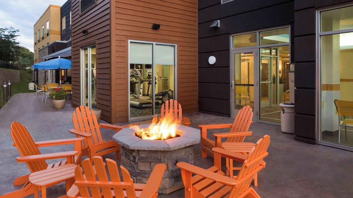 Athens Hotel | Fairfield Inn & Suites Athens