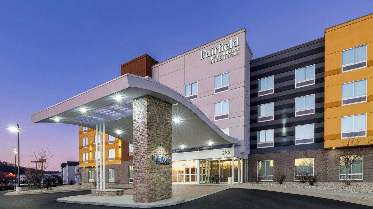 Hillview Hotel | Fairfield Inn & Suites by Marriott Louisville Shepherdsville