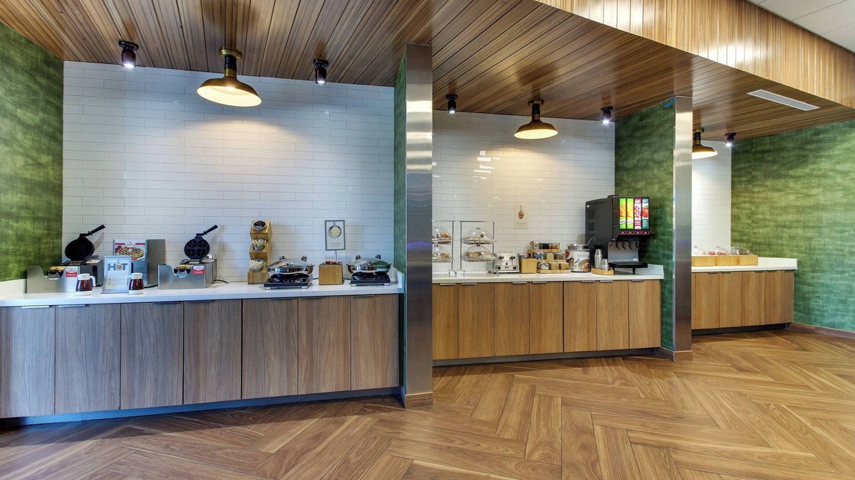 Garden Oaks Hotel | Fairfield Inn & Suites by Marriott Houston Brookhollow