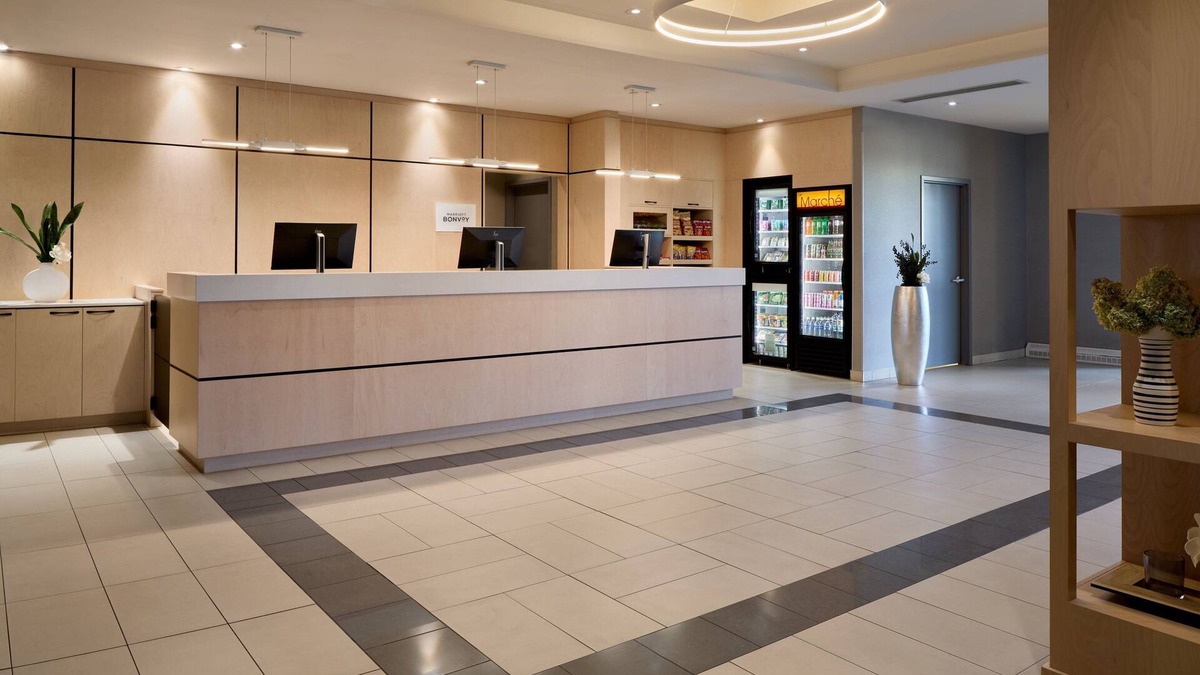 Dorval Hotel | Fairfield Inn & Suites by Marriott Montreal Airport