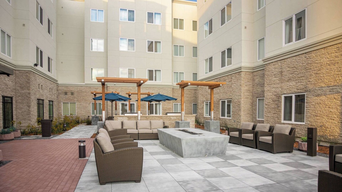 Alviso Hotel | Fairfield Inn & Suites by Marriott San Jose North/Silicon Valley