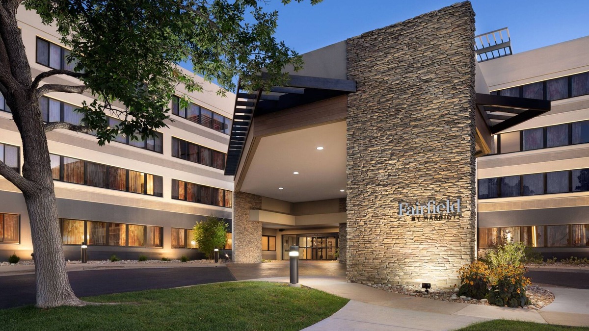Lakewood Hotel | Fairfield Inn & Suites Denver Southwest/Lakewood
