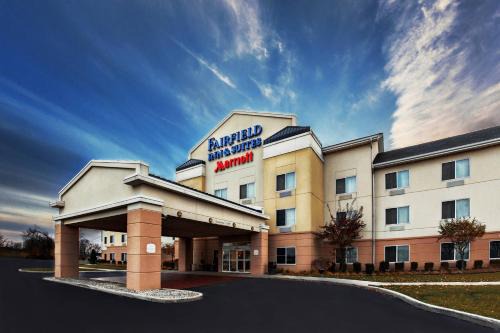Toledo Hotel | Fairfield Inn & Suites Toledo North
