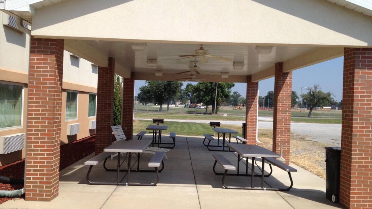 Du Quoin Hotel | Fairgrounds Inn