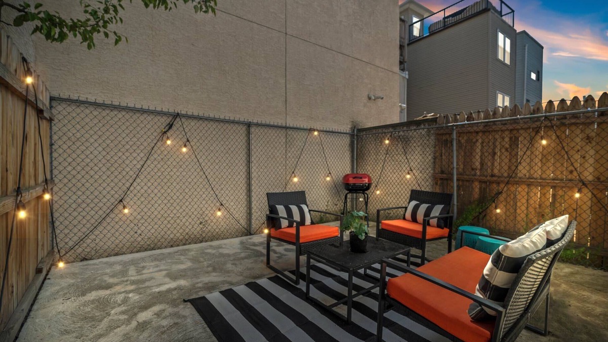 Fairmount House | Fairmount | Big Backyard | Kid Friendly Game House