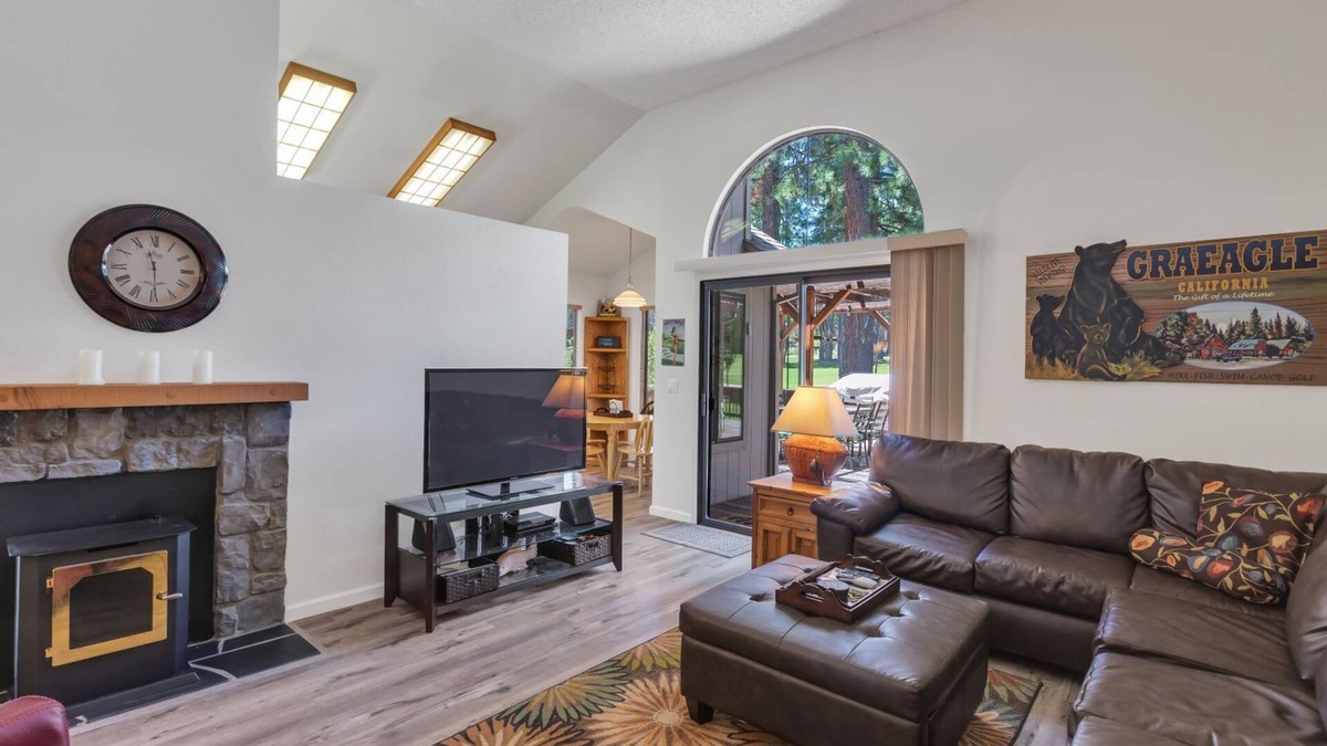 Plumas Eureka Estates House | Fairway, Fishing, Friends - 121 Cottonwood Drive