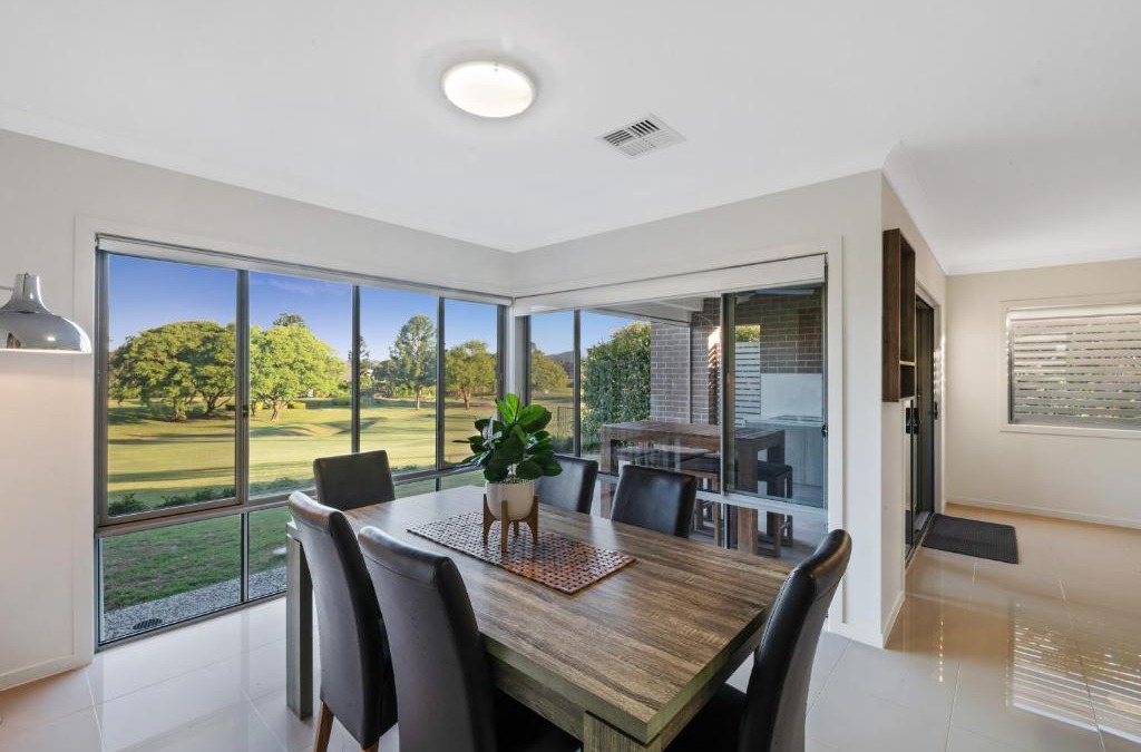 Windaroo Apartment | Fairway Village @ Windaroo Lakes Golf Club