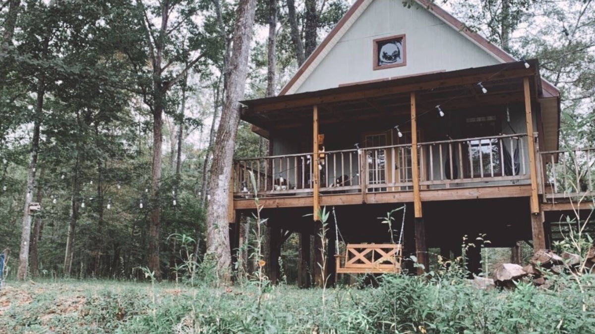 Greenwood Springs Cabin | Fairytale Forest River Cabin