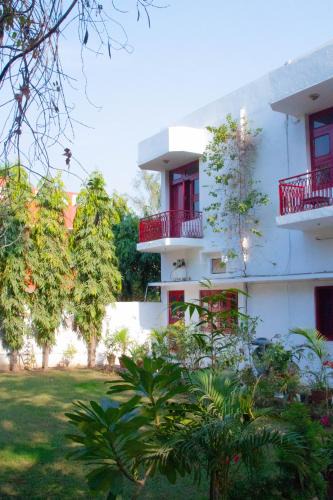 Bharatpur House | Falcon guest house