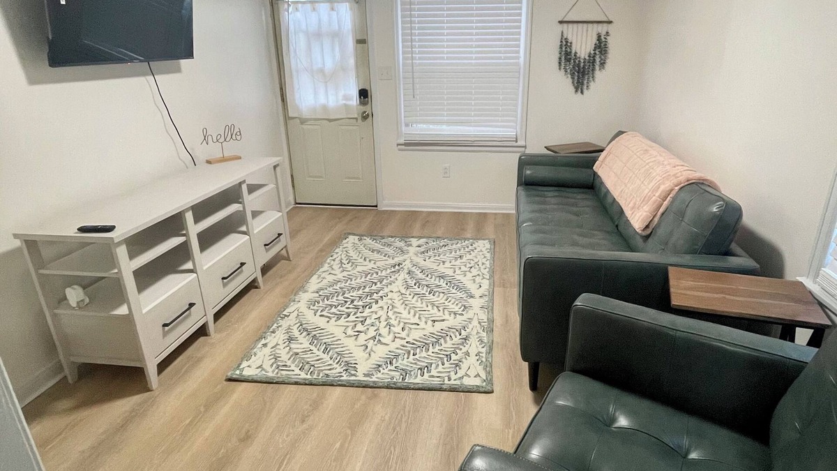 Bowling Green Apartment | Falcon’s Corner Retreat; cozy ground floor apt