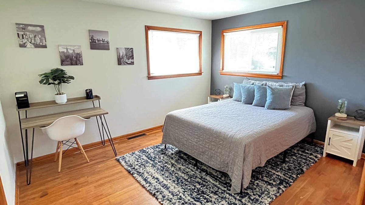 Scottville House | Fall Color Tour Base w/Trailer Parking & Outdoor Adventure Nearby