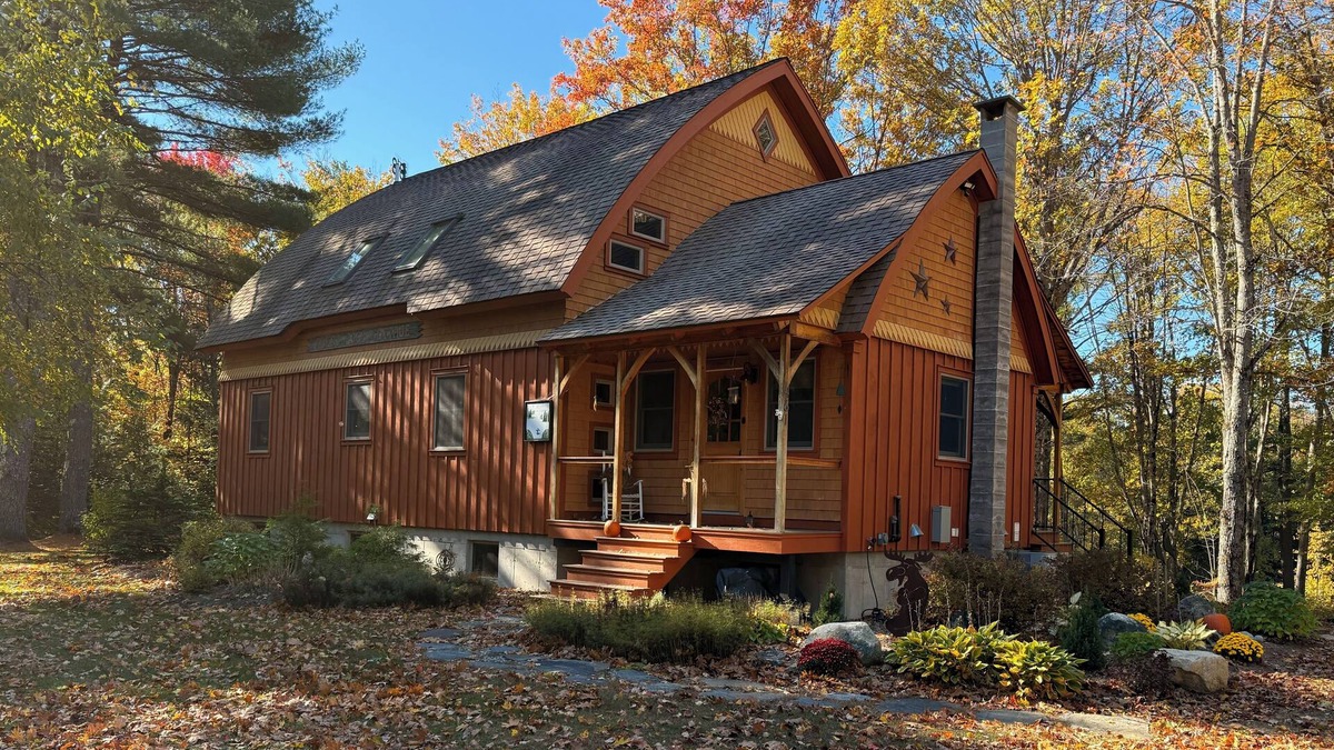 Brownfield House | Fall in love with foliage & hiking near No. Conway & Saco River, Fairs & Shops
