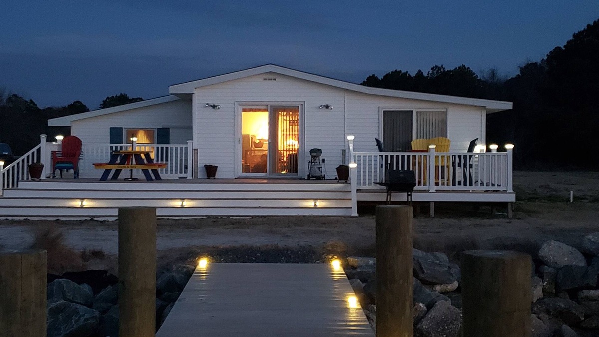 Deal Island Cottage | FALL RETREAT at a "Cozy" Waterfront Cottage