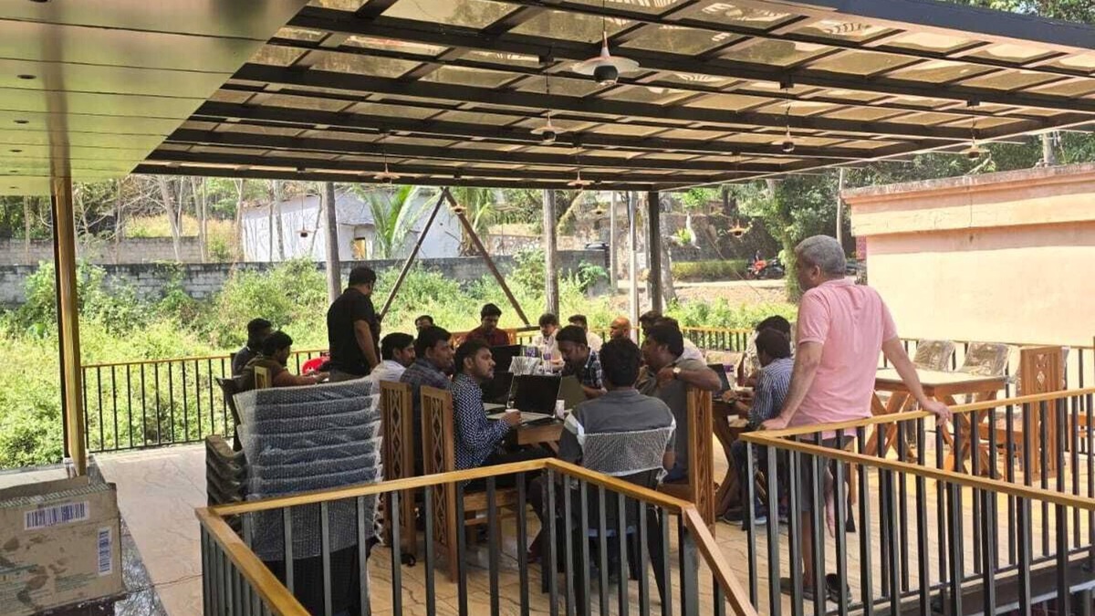 Takkalai Hotel | Falls Regency