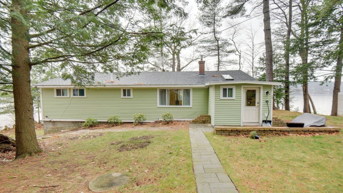 Falmouth House | Falmouth Vacation Rental On Highland Lake!