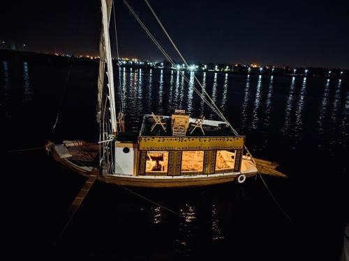 Aswan Boat Rental | faloka Farha Camp