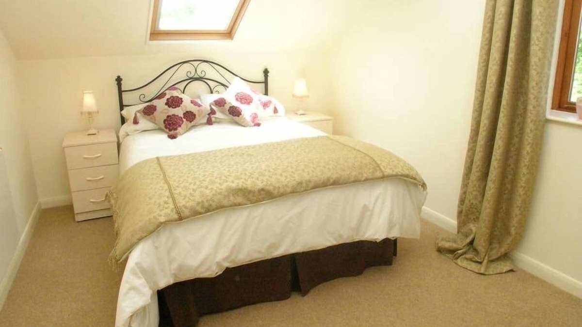 Saintbury Cottage | Falstaff Cottage - Sleeps up to 5 - Stratford upon Avon