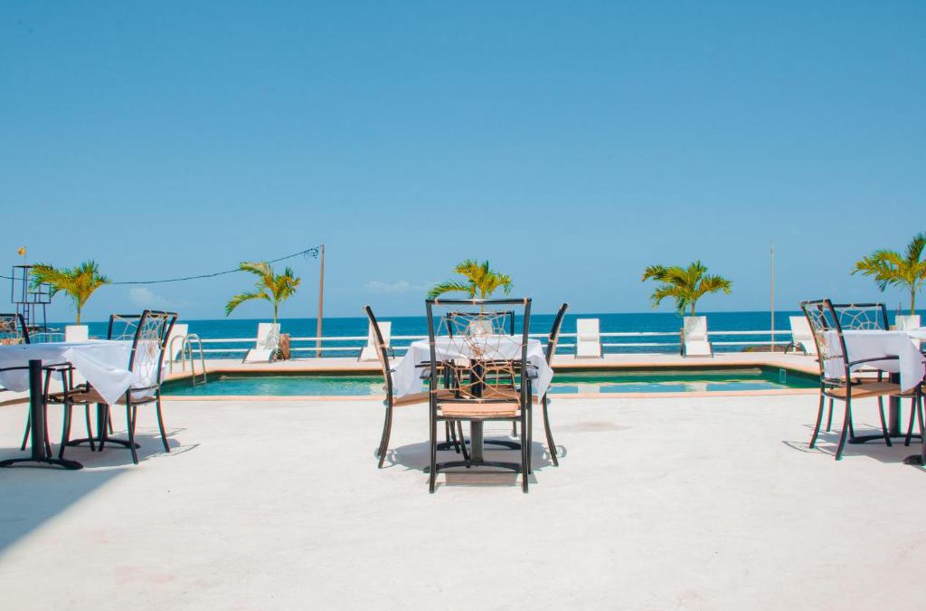 Santa Cruz Hotel | Falucho Paradise Beach