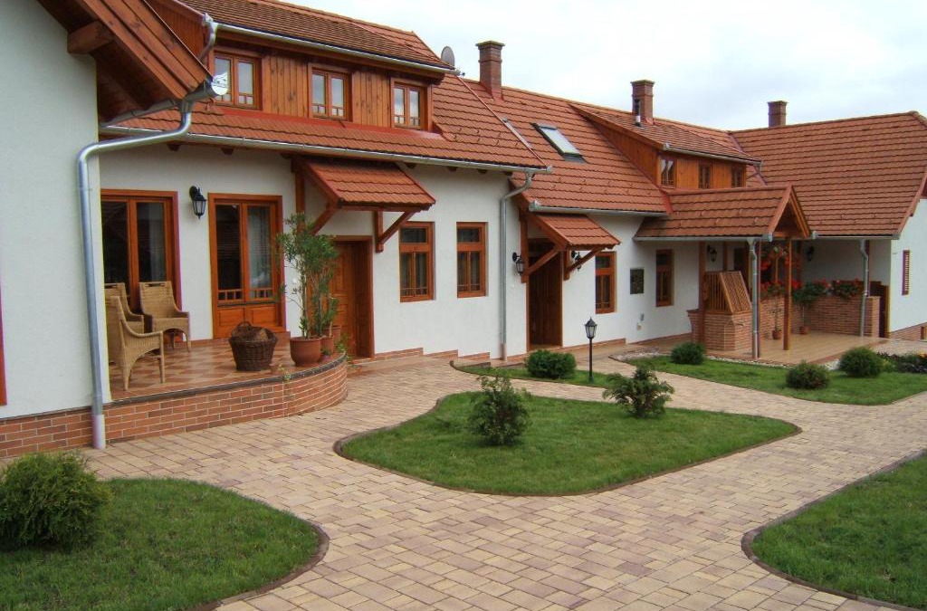 Nagyrakos House | Faluszéli Vendégház - Boncz Porta