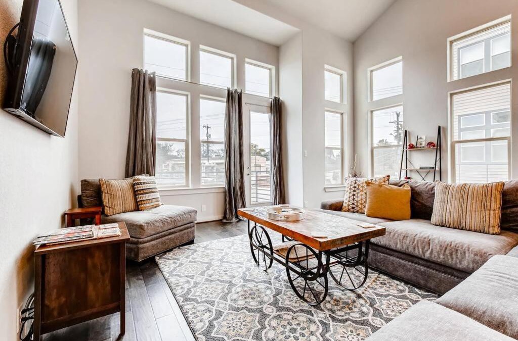 Tobin Hill House | Fam Friendly 5 Bed Home Blocks To Pearl/Riverwalk!