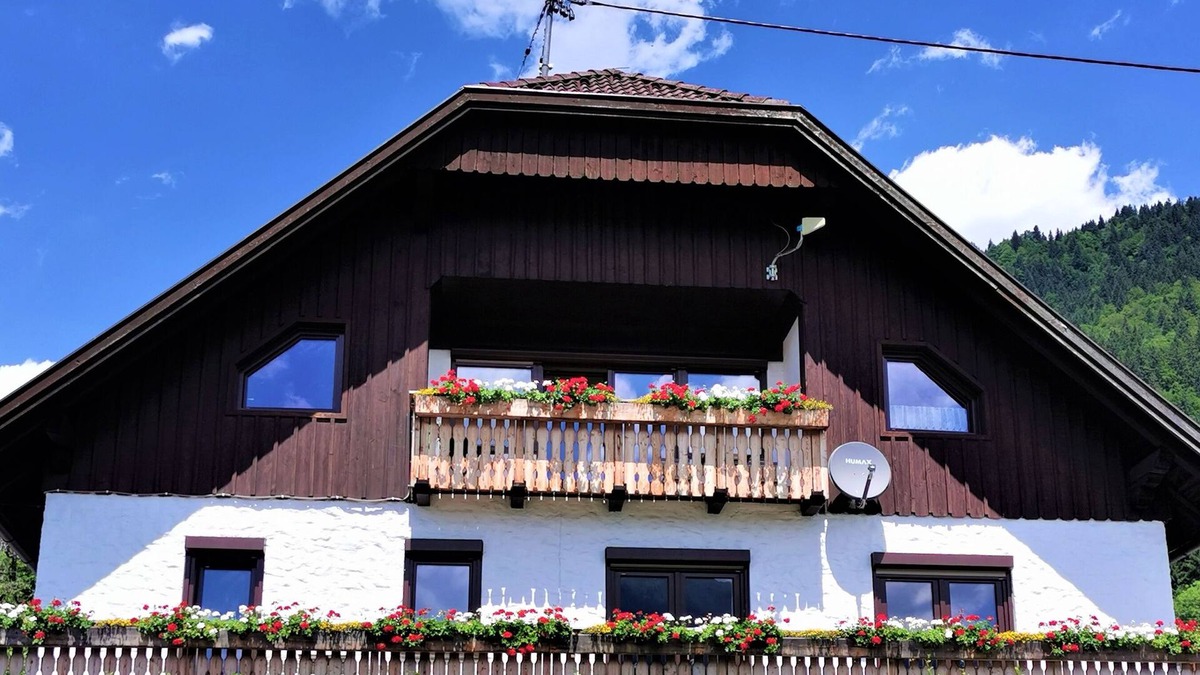 Reisach Apartment | Familienferienwohnung mit Doppelschlafzimmer, Stockbett und Schlafsofa