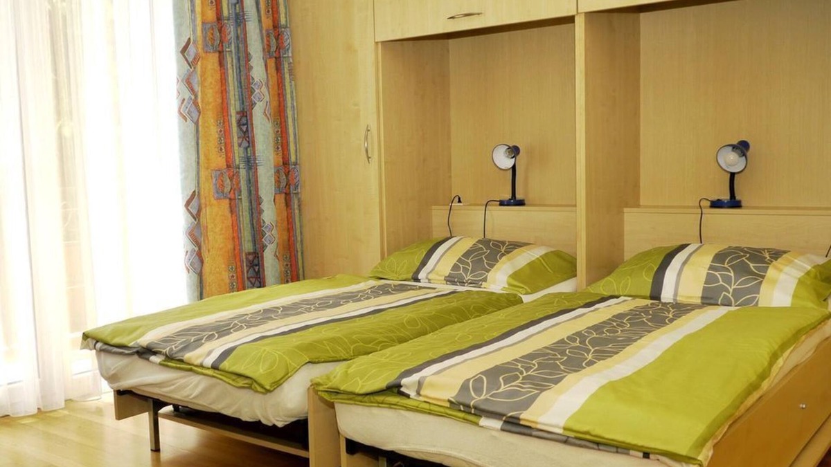 Deutsch Goritz House | Familienzimmer mit Balkon bis 4 Personen - Gasthof Bader