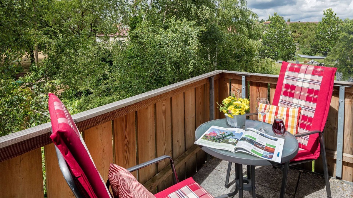 Berghulen Apartment | Familienzimmer mit Dusche und WC