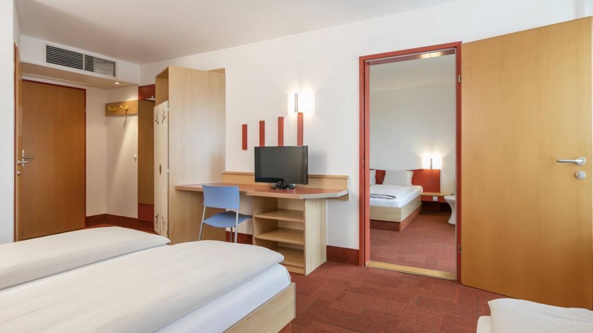 Bad Waltersdorf House | Familienzimmer Thermenseitig - H2O Hotel Therme Resort