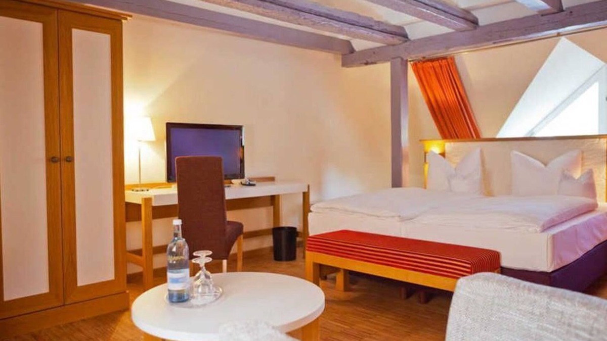 Tribseer Vorstadt House | Familienzimmer Villa - Hotel Am Jungfernstieg