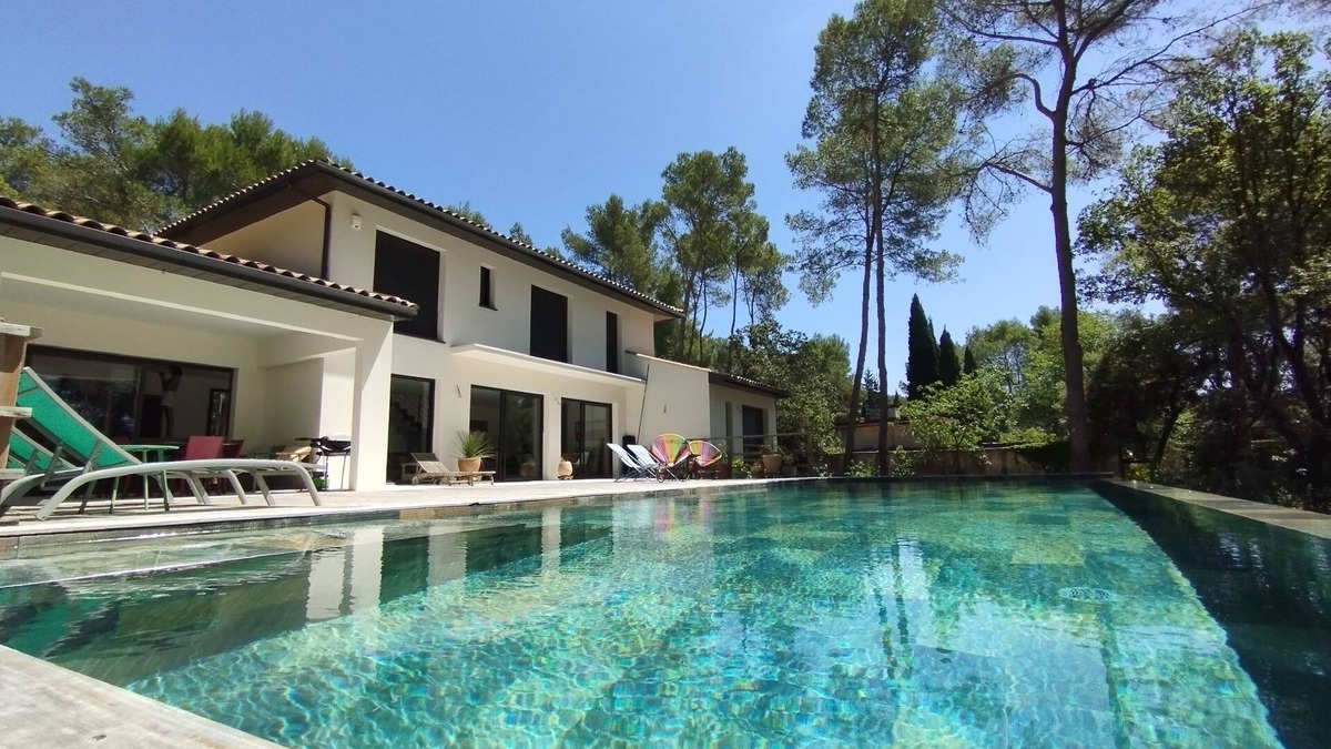 Saint-Vincent-de-Barbeyrargues Villa | Familly home with large pool and garden near Montpellier