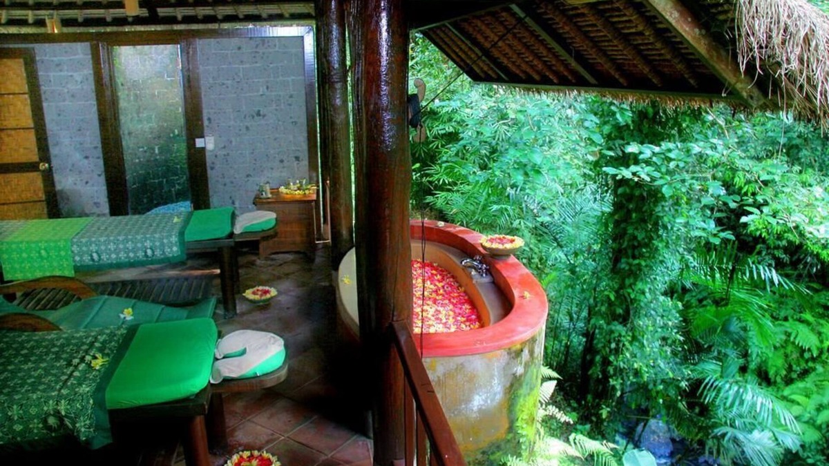 Andong Villa | Family 2 Bedroom Private Pool with Natural View Inclusive Breakfast
