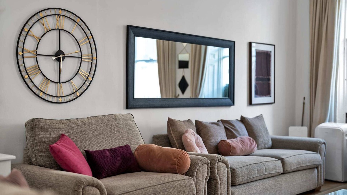 Belgravia Condo | Family 3-Bedroom Apartment in Belgravia