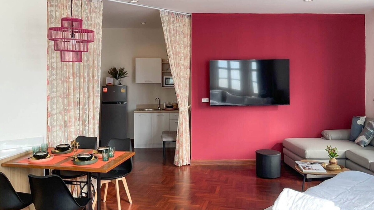 Pom Prap Sattru Phai Apartment | Family and Friend cozy space, 2 Large beds! nBelivin99 Chinatown